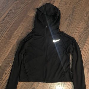 Nike cropped zip up hooded jacket